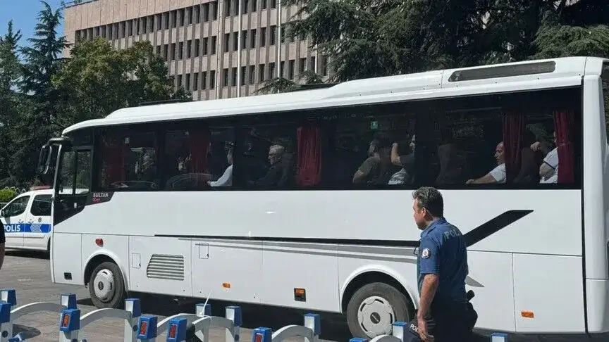 Alihan Kuriş ve 32 Şüpheli Tutuklandı 3